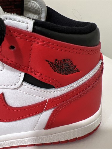 Nike Air JORDAN 1 (TD) RETRO HIGH Top Sneaker OG Children 10C Red Black - Picture 6 of 9