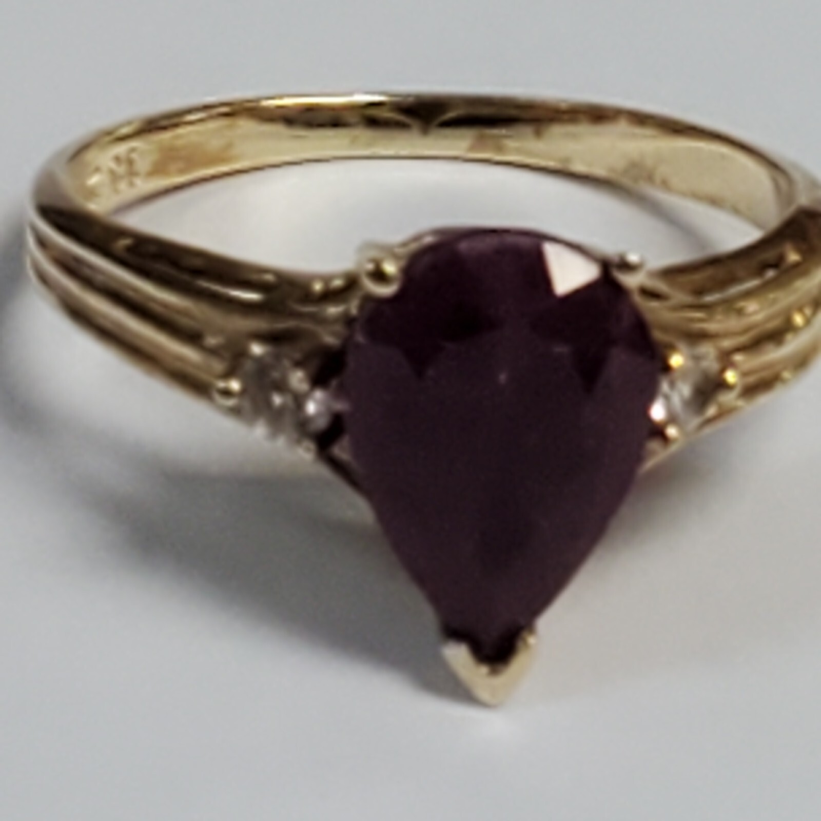 VINTAGE  SOLID 10 K GOLD  NATURAL RUBY RING, SIZE… - image 1