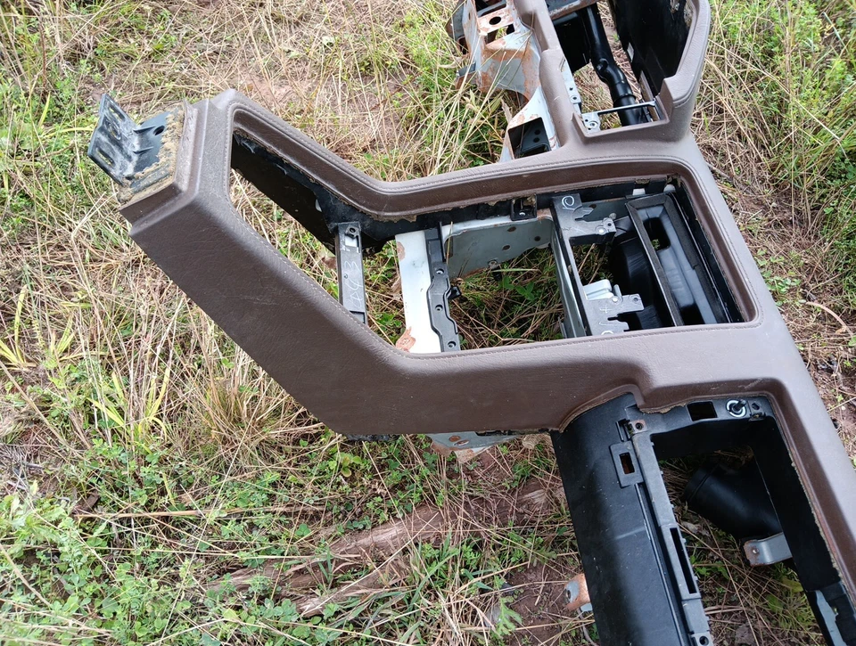 1980 - 1985? Panel de instrumentos interior delantero marrón Mazda RX7 RX-7 FB Foto 4 de 4