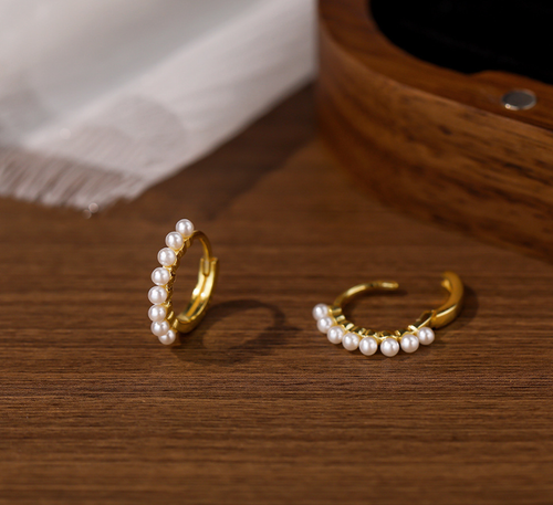 Women Girl 18K Gold Plated Small Pearl Huggie Hoop Earrings 12mm Gift E22 - Picture 3 of 4