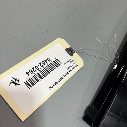 2008-2013 MERCEDES S550 FRONT DRIVER SIDE DOOR WINDOW APPLIQUE MOLDING TRIM OEM - Picture 4 of 9