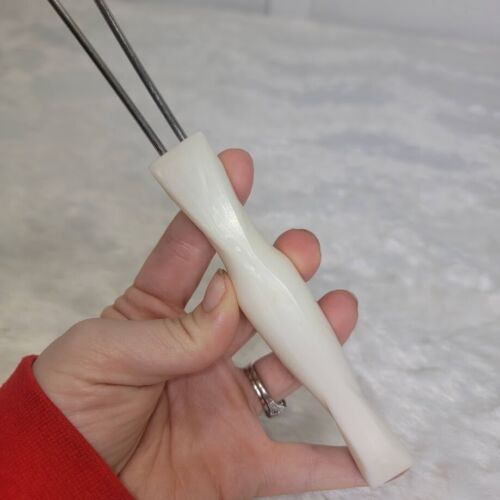 Cutco 1714 Coil Whisk Mixer Egg Beater Pearl White Handle 12.5" - Picture 5 of 8