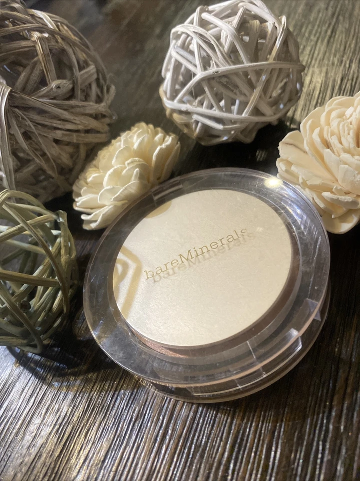 Bare Minerals CANDLELIGHT GLOW ILLUMINATOR In  Luminous CORAL 10g/0.35 oz. - Image 4 of 4