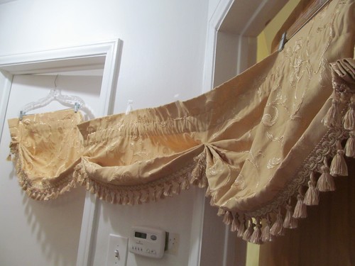 NEW JC Penney Home Collection 2 pc shower curtain & window valance Gold Scroll - Picture 23 of 24