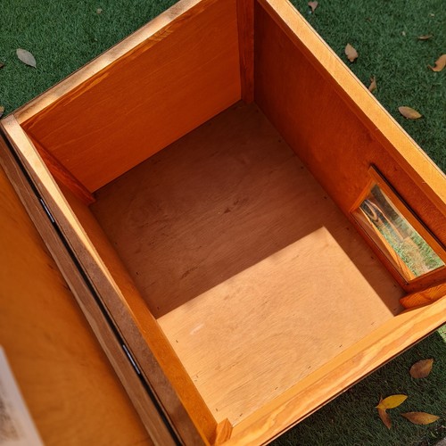 Fully Assembled Outdoors Cat House Kennel Shelter INSULATED CAT HOUSE - Picture 3 of 13
