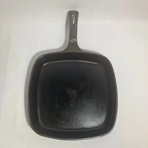Vintage Wagner Ware Cast Iron Square Skillet 9.5" Sidney  1218 Thumb Well Pan