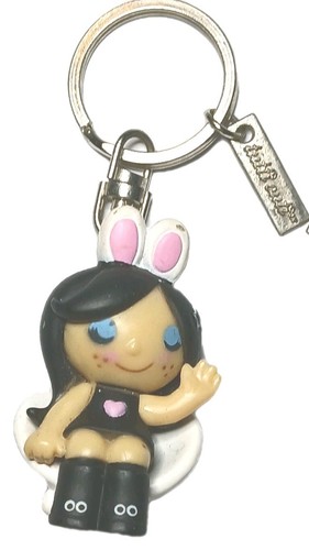 Tutti Cuti Vintage Keyrings And Stamps - Picture 3 of 4