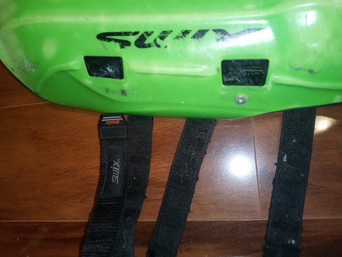 SWIX Pro Shin Guards Skiing Ski Adult Race Gear GREEN BLACK MISSING STRAP! READ! - Picture 2 of 8