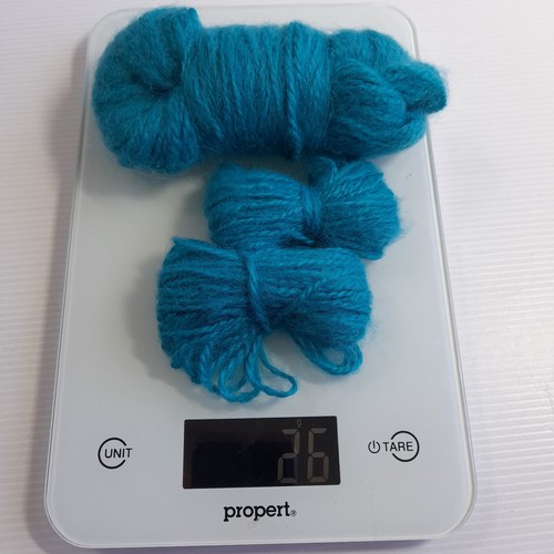Twilleys Bobtail 20g x 4+ Vintage Fluffy Knitting Crochet Yarn Colour Teal 111g - Picture 5 of 8
