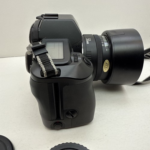 Canon EOS 620 Vintage Kit 50mm + Hood 35mm Film SLR Camera Tested Works W/ Film - Picture 7 of 13