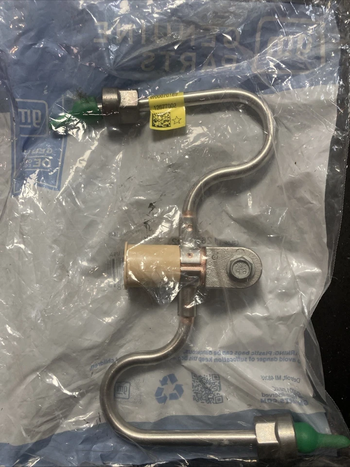 Tubo cruzado de riel de combustible original GM OEM 12677002 SILVERADO SIERRA SUBURBAN GMC Foto 2 de 2