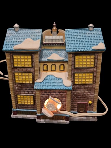 Lemax Christmas Caddington Village Davis Gazette Porcelain Lighted House READ - Picture 5 of 11