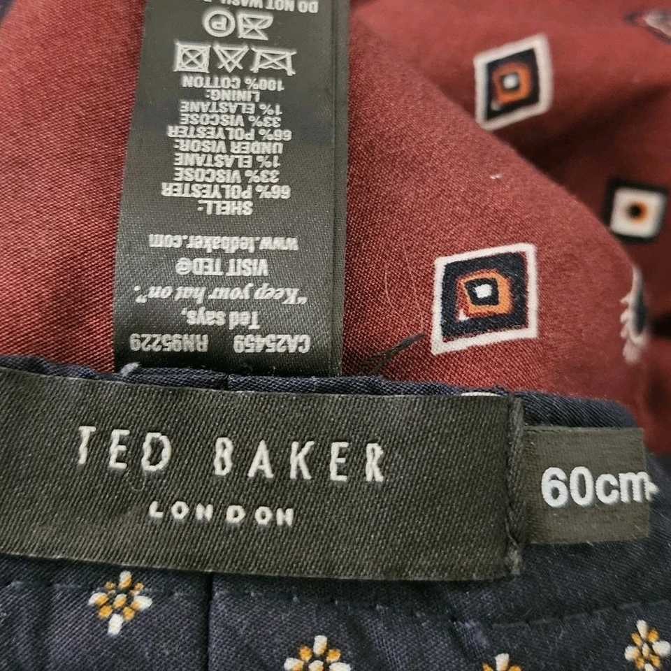 Ted Baker London Hombres Gorra Plana Hiedra Sombrero Azul Oscuro Tejido Forro Estampado 60 cm Foto 2 de 4