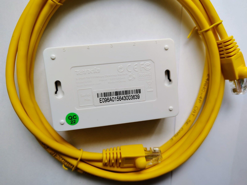 Tenda S105 5-Port 10/100 Mbps Desktop Switch S105 with New Ethernet Cable - Picture 3 of 5