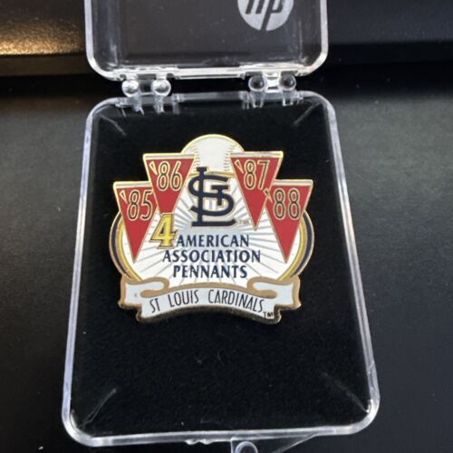 St Louis Cardinals 4 American Association Pennants MLB Lapel Pin Brand New MORE - 第 1/1 張圖片