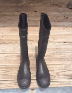 bota para andar na chuva