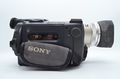 Sony Handycam DCR-TRV900 Mini DV Camcorder Video Camera Transfer WORKING Tested - Picture 12 of 18