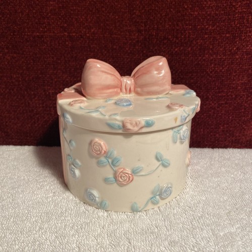 Hat Box Trinket Box Pink & Blue Flower W/ Pink Ribbon On Lid. Dream By Flavir - Picture 4 of 9