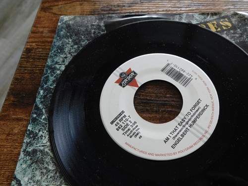 ENGELBERT HUMPERDINCK THE LAST WALTZ / AM I THAT EASY TO FORGE 45 RPM RECORD 065 - Picture 2 of 2