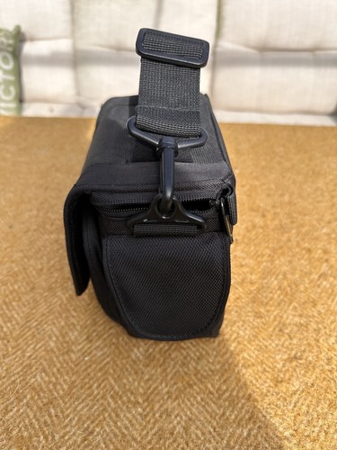 Lowepro Edit 110 Camcorder And Camera Bag - Picture 3 of 10