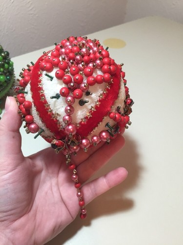 Vintage Victorian Style Handmade Velvet Ribbon Beaded Ball Ornaments - Picture 11 of 12