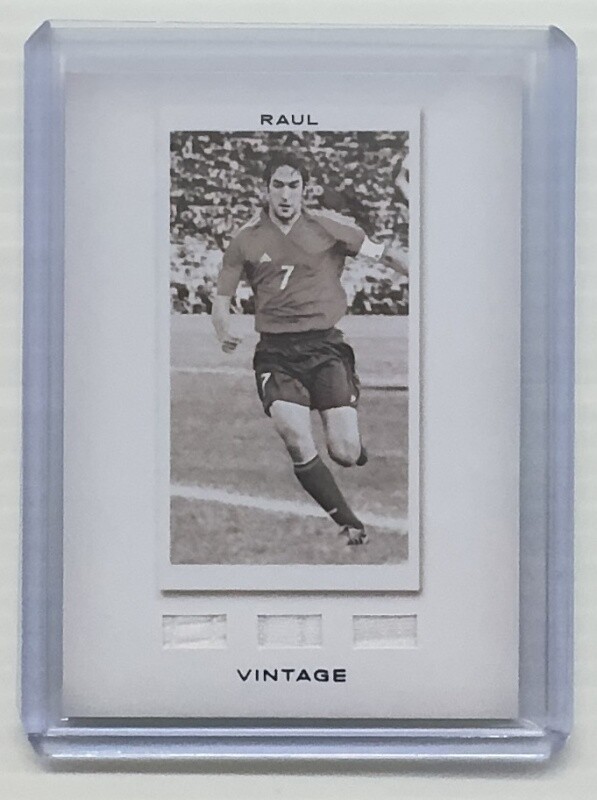 2023-24 Futera Unique Raul Vintage Game Used Jersey #4/9 Spain
