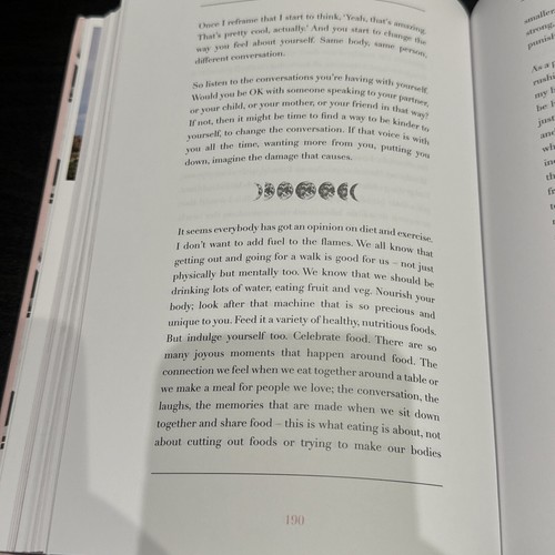 Reflections: The inspirational book of life lessons from superstar presenter... - Picture 3 of 5