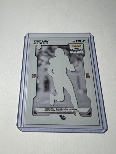 2022 Panini Chronicles Fußball Treylon Burks Titans Playoff Momentum RC #PMR-12 - Bild 2 von 2