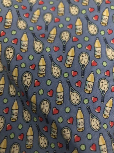 NWT Vineyard Vines Men's 40 Love 100% Silk Tie - Picture 2 of 4