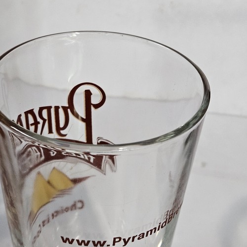 Vaso de cerveza Pyramid Ales Breweries Choice is Good Logo 16 oz 5 7/8" - Imagen 4 de 5