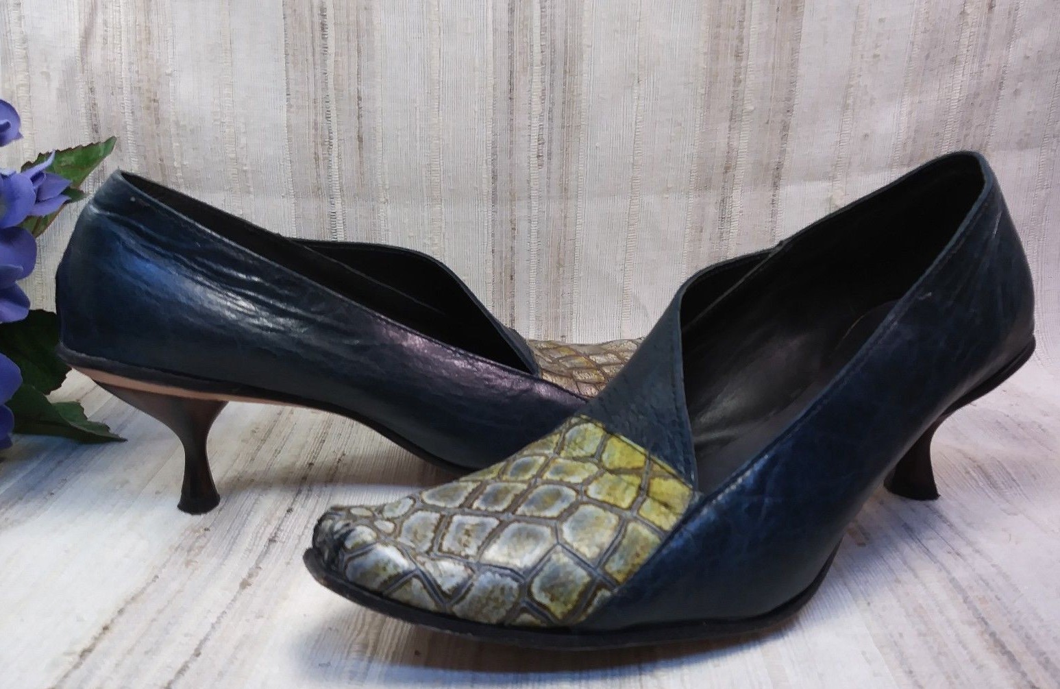 CYDWOQ Vintage Navy Blue & Croc Pointed Toe Kitten Heel Pumps Women 8.5 M (38.5) CYDWOQ Vintage Navy Blue & Croc Pointed Toe Kitten Heel Pumps Women 8.5 M (38.5)