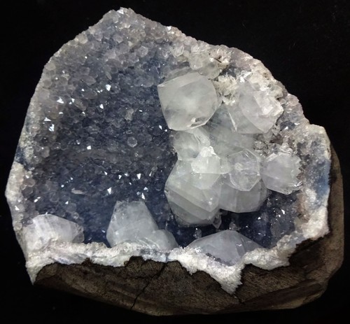 STUNNING  APOPHYLITE CRYSTALS IN AMETHYST MATRIX SEMI GEODE MINERALS SPECIMENS - Picture 3 of 4
