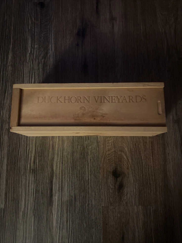 Caja de vino OWC Duckhorn, viñedos, 1,5 Foto 3 de 4