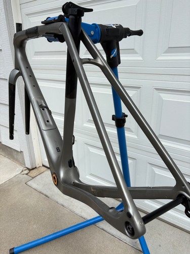 ** 2023 Trek Checkpoint SL5 carbon frame & fork * 58cm ** Repaired - Picture 16 of 24