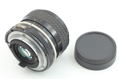 [Casi COMO NUEVO] Lente gran angular Nikon Ai NIKKOR 28 mm f2,8 MF con capucha HN-2 de JAPÓN - Imagen 8 de 9