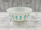 Vtg Atomic Eyes Pyrex Mixing Bowl 1950s Unmarked White & Turquoise #403 2.5qt