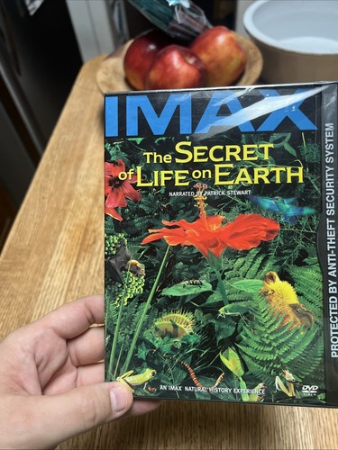 The Secret of Life on Earth (IMAX) D14