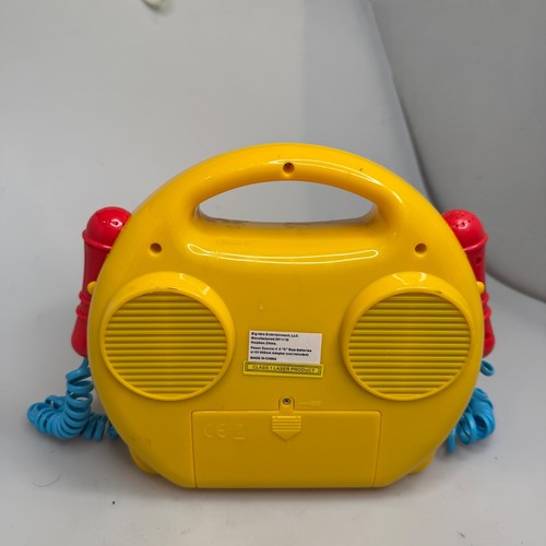 VeggieTales Sing-Along CD Player Portable Karaoke System w/ 2 Mics 100% Working! - Picture 2 of 9