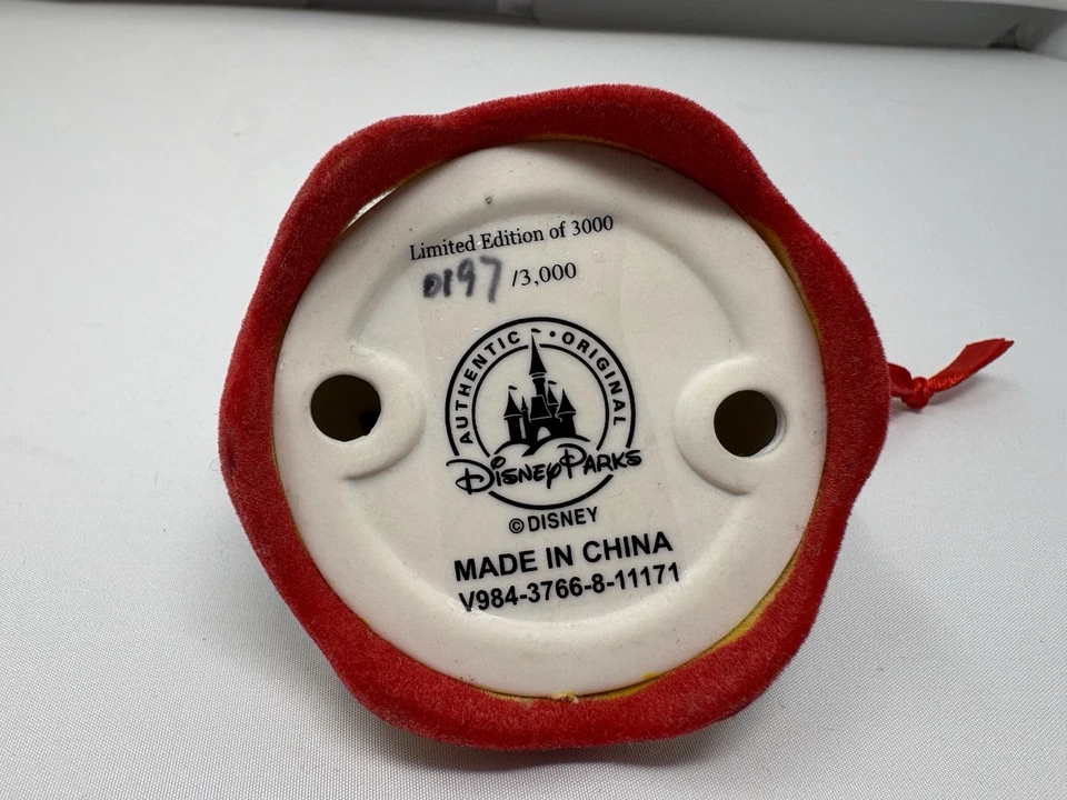 Disney Parks ограниченный выпуск Дамбо EarHat орнамент флокированный #197/3000 - Изображение 3 из 3
