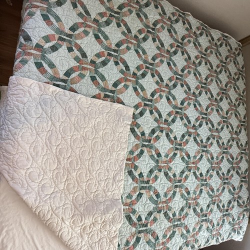 Double Wedding Ring Patchwork Quilt Bedspread Coverlet Green Coral Peach Throw - Picture 6 of 9