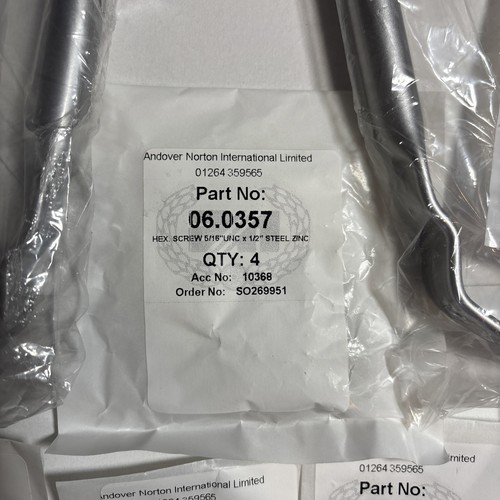 06-2323 Silver Front Fender Stay Set with Bolts Norton Commando 1971-74 750 850 - Picture 3 of 7