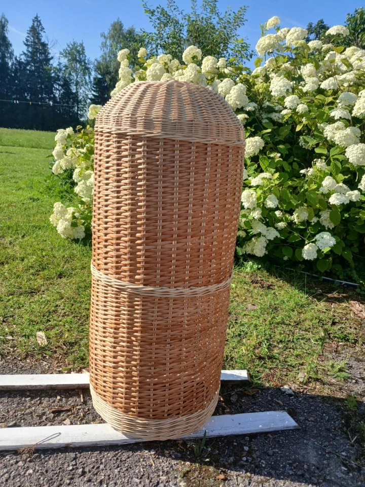 Handwoven Wicker Propane Tank Cover: Rustic Patio Gas Cylinder Hide - Image 4 of 4