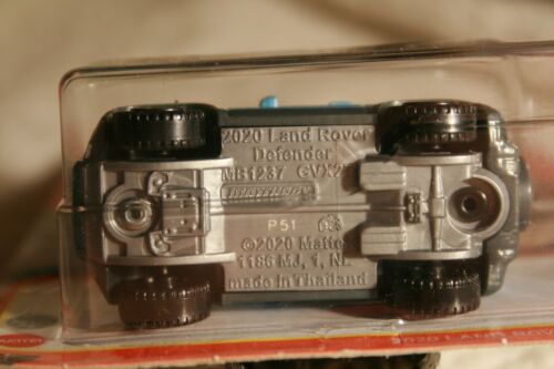2022 Matchbox BLUE & BLACK 2020 Land Rover Defender 90 Land Rover #69 /100 - Picture 4 of 6
