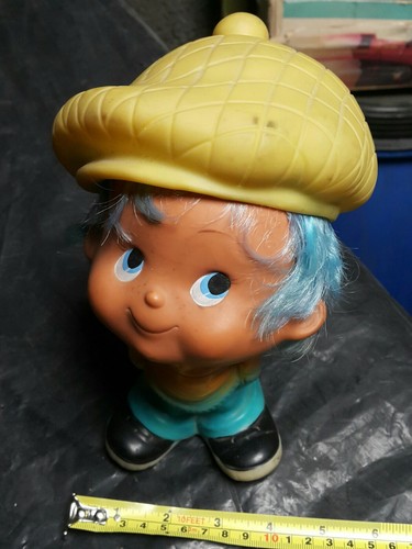 BAMBOLA GIOCATTOLO VINTAGE FRATELLO E SORELLA CON CAPPELLO RIMOVIBILE CAPELLI ROMANIA ARADEANCA - Foto 14 di 24