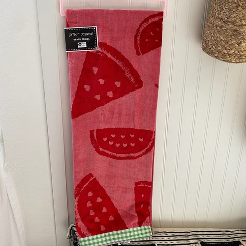 BETSEY JOHNSON Watermelon Hearts XOX Beach Pool TOWEL Pink Red Green 36”X68” NEW - Picture 5 of 7