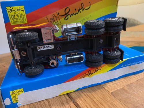 RARE - JOHN SMITH-FAMILY TOYS - PETERBILT TRUCK, "PACEMAKER CABOVER", 80´s - Picture 8 of 18