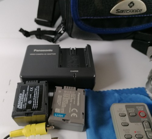 Panasonic NV-GS280 Digital Video Recorder Camcorder, Remote, Case, Batteries ETC - Picture 12 of 17