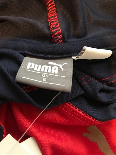 PUMA Kids Sleeveless Size 5 “Ribbon Red” Front Pocket Hooded Pullover Shirt - Picture 6 of 6