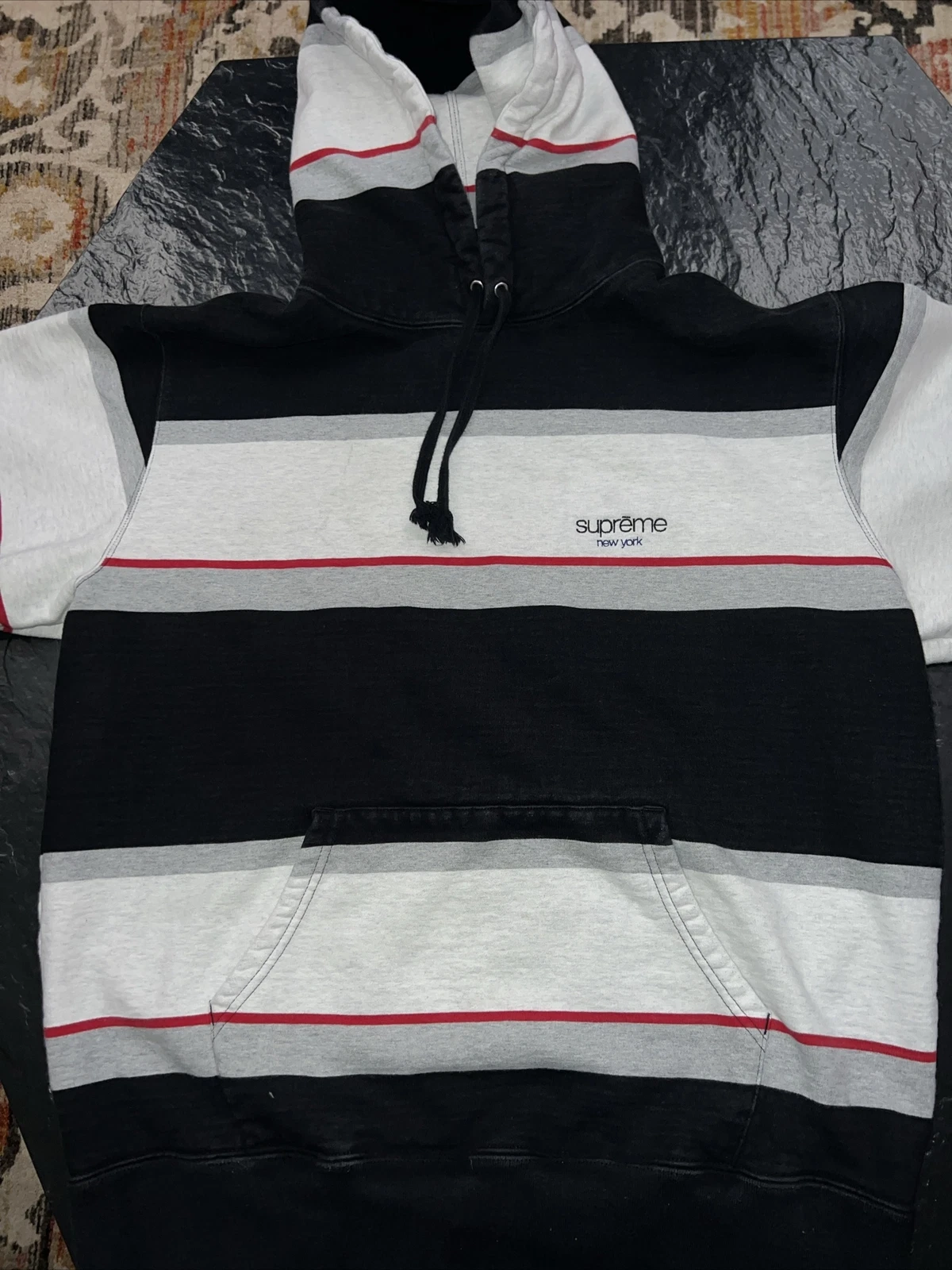 Sweat à capuche Supreme New York dépouillé XL