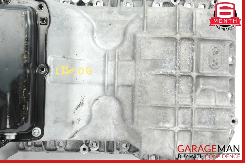 05-11 Conjunto deflector cárter de aceite superior motor Mercedes C230 E350 C350 CLK350 Foto 2 de 4